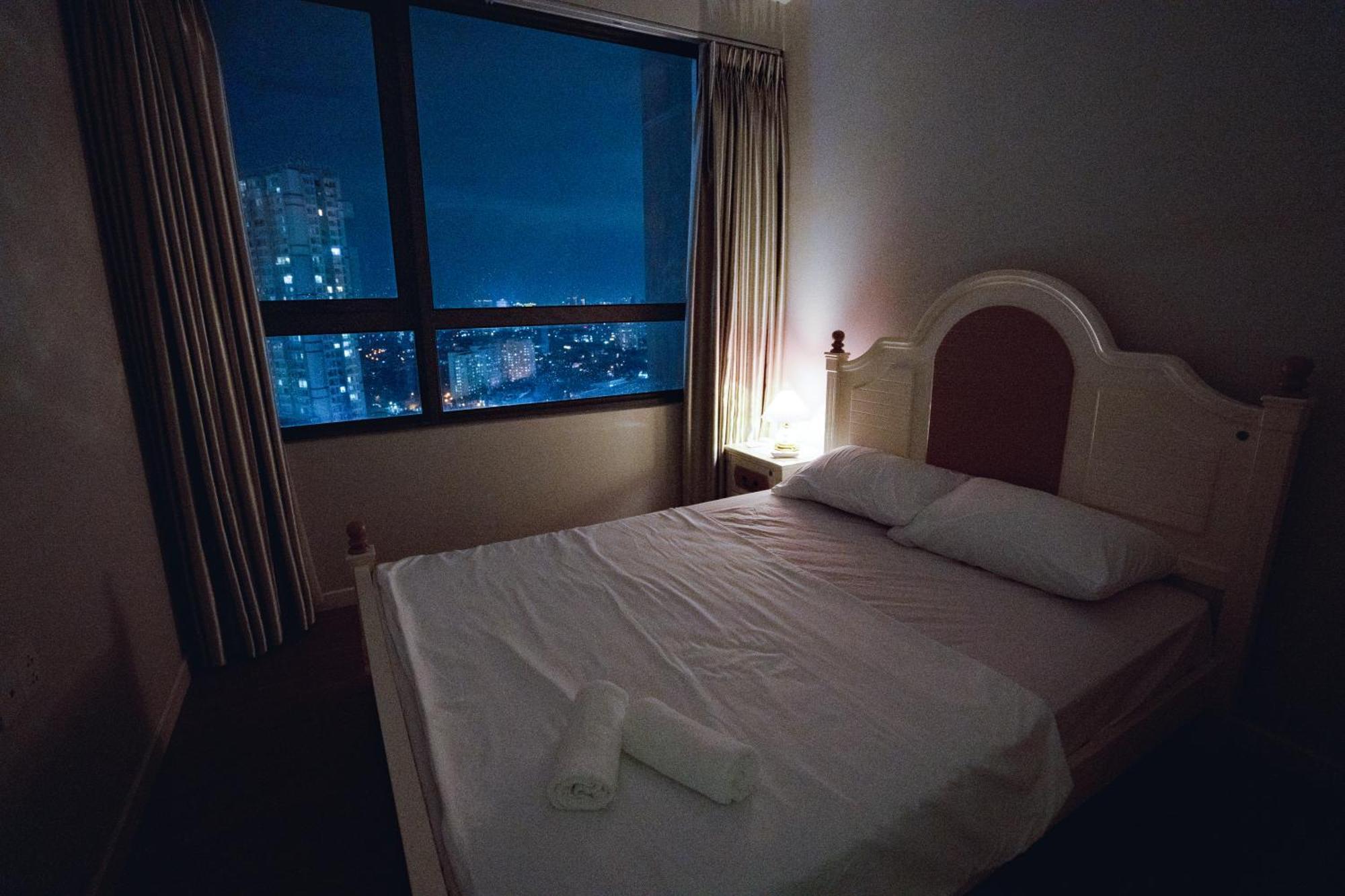 Thao Dien High-rise With Beautiful Night View 2 Bed 2 Bath Masteri An Phu Sol Ho Chi Minh City
