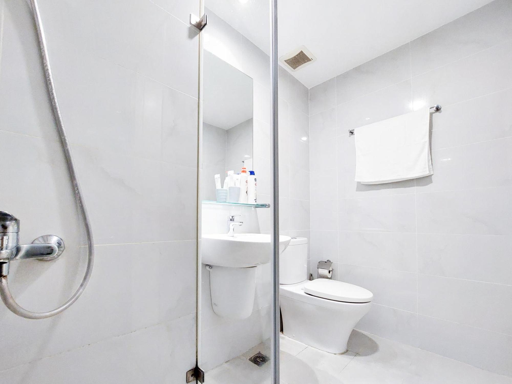 Thao Dien High-rise With Beautiful Night View 2 Bed 2 Bath Masteri An Phu Sol Apartment Ho Chi Minh City